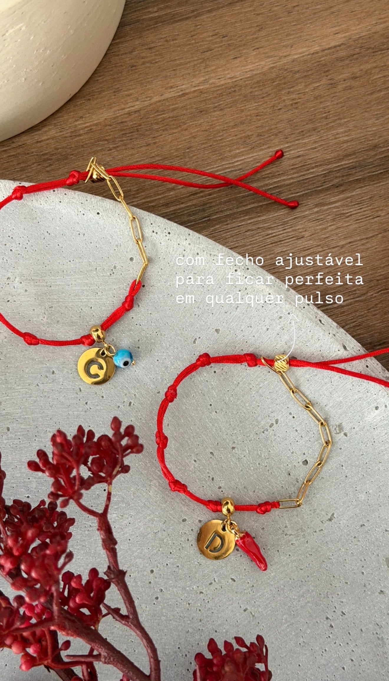 MODELO EXCLUSIVO: a nova pulseira com 7 nós com inicial e amuleto