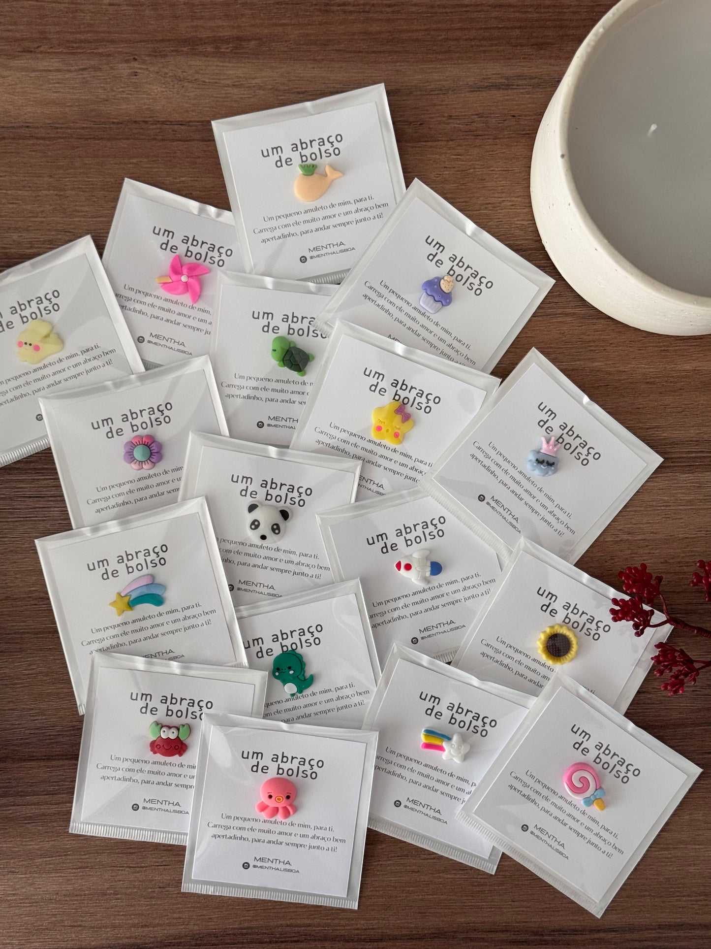 1 "abrazo de bolsillo" al azar 🪩