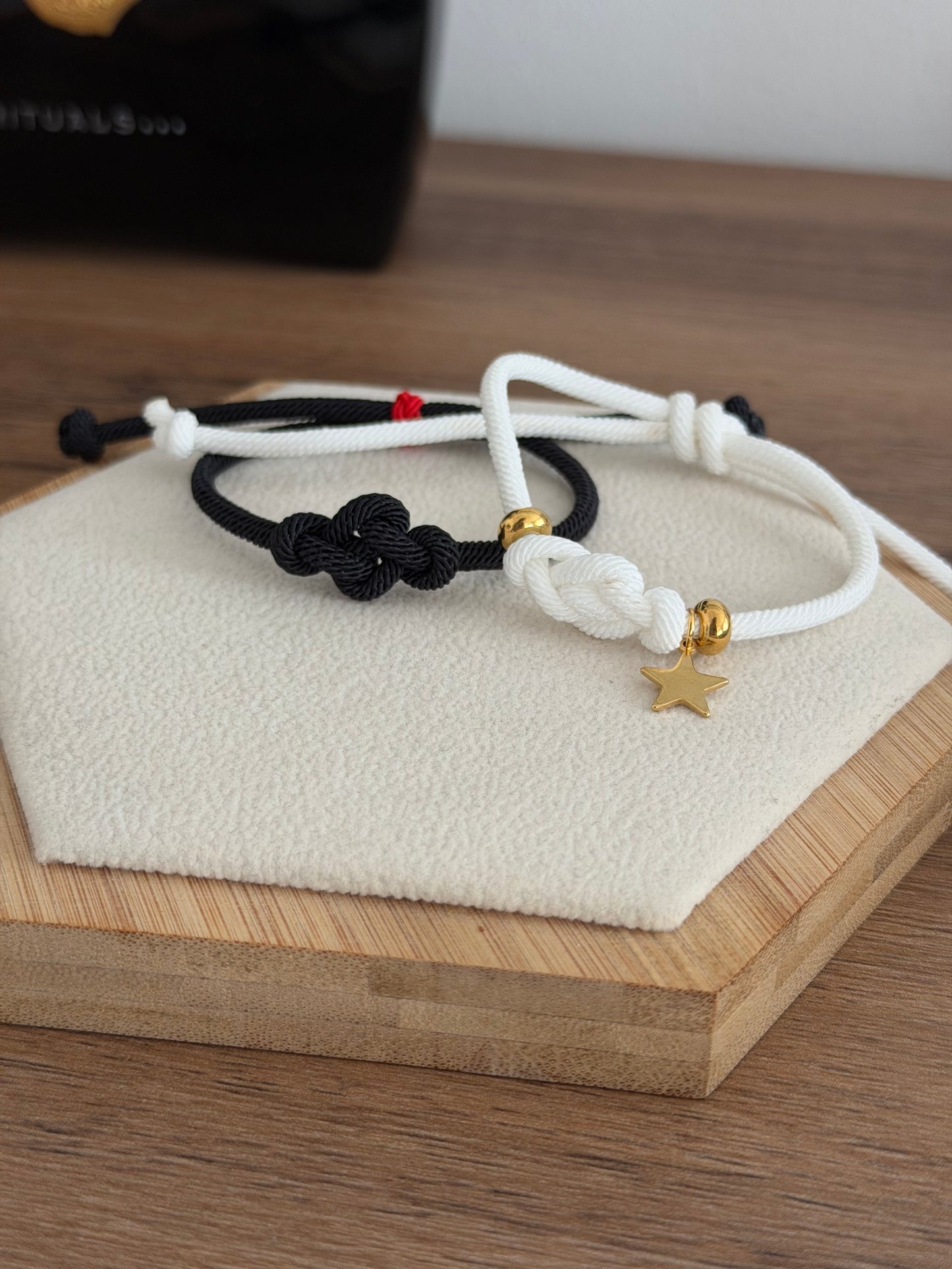 Pulseira - Nó da Eternidade