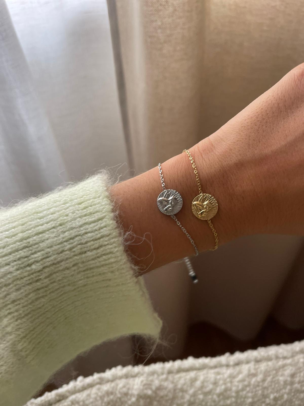 Pulseira minimalista com anjinho | Minimalist bracelet with little angel