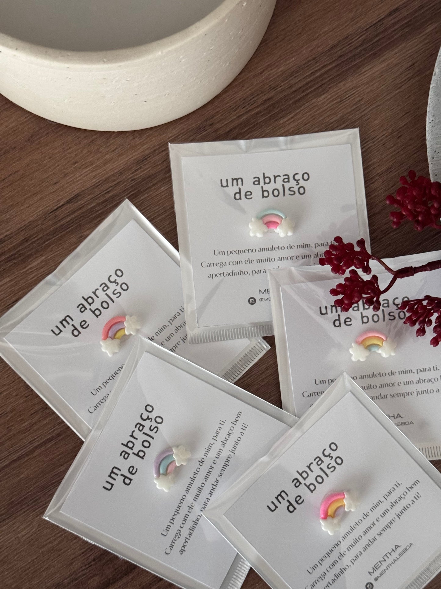 Amuletos Arco-Íris (3 aleatórios diferentes) | Amuletos Arcoíris (3 diferentes al azar)