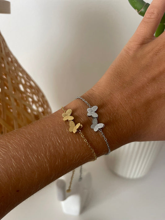 Pulseira minimalista com borboleta (com brilhantes) | Minimalist butterfly bracelet (with diamonds)