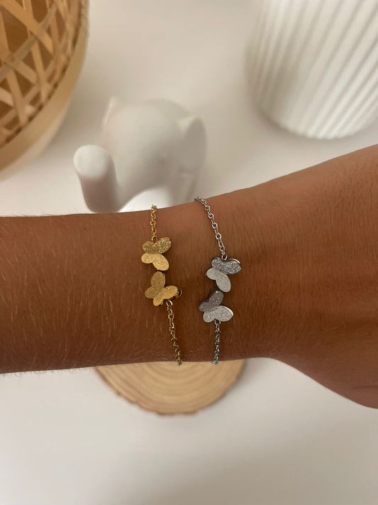Pulseira minimalista com borboleta (com brilhantes) | Minimalist butterfly bracelet (with diamonds)
