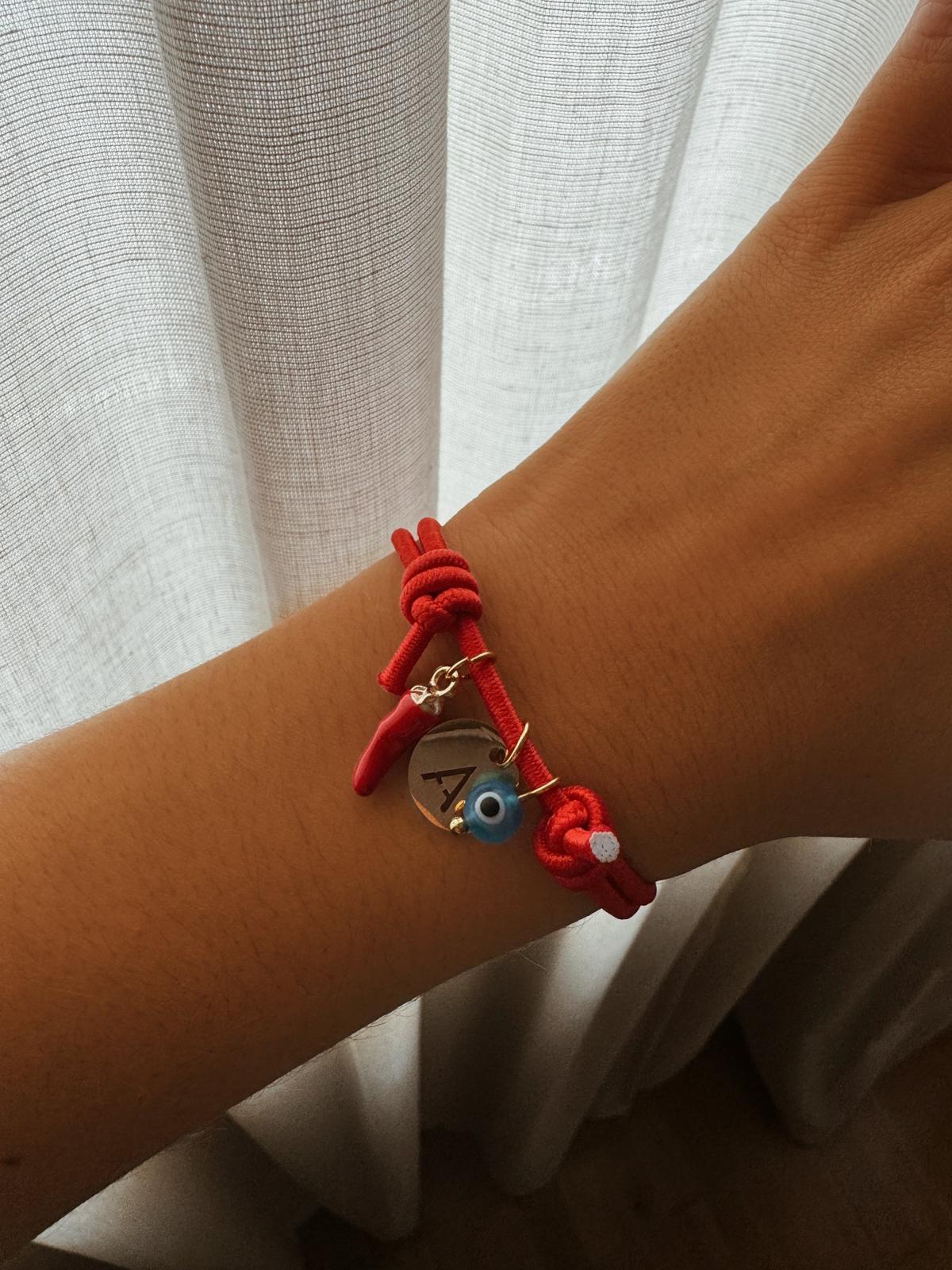 Pulseira de proteção | Protection bracelet